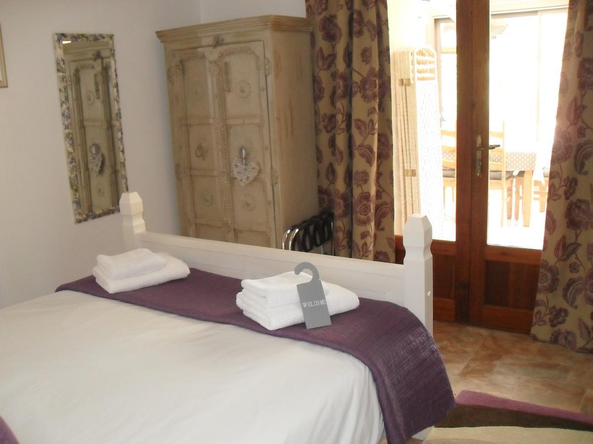 Le Grand Chemin De La Vie Bed & Breakfast Montcaret Dış mekan fotoğraf
